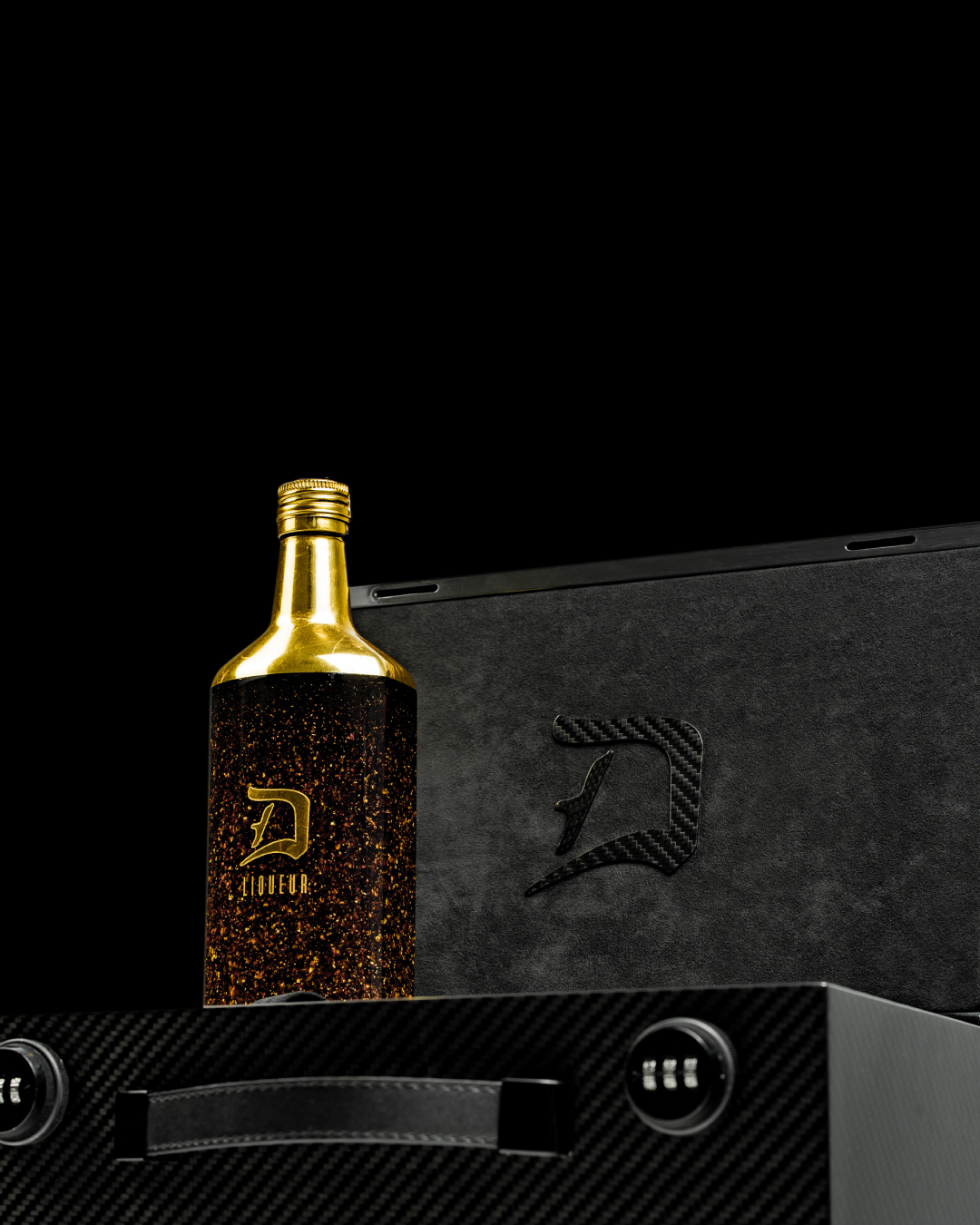 Darkgold Premium Likör mit 24 Karat Gold 700ml